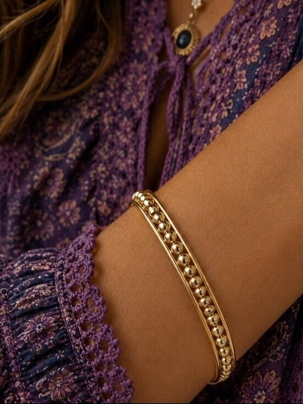 Bangle Beaded Vintage Oversized Tarnish Free EUC Gold Tone Brass Timeless